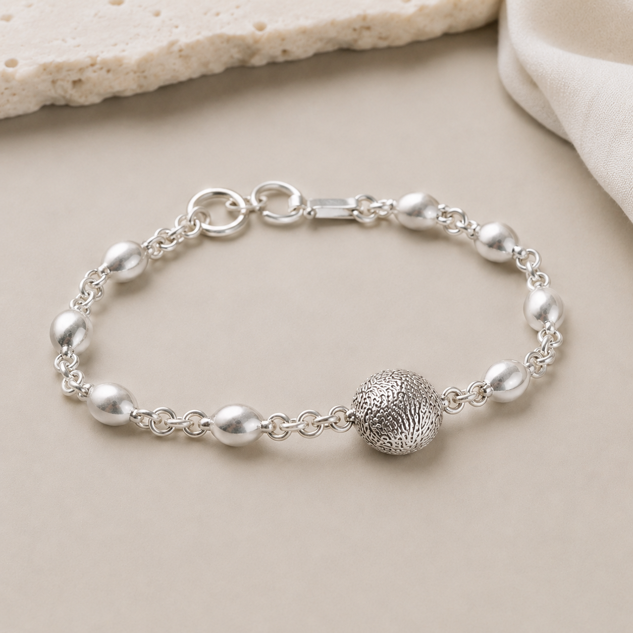 Pulseira em Prata Peruana com Medalhão Texturizado