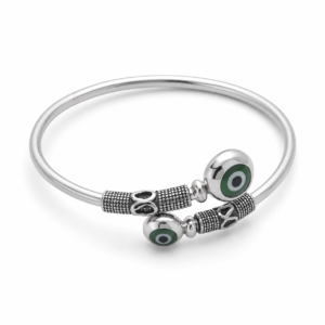 Bracelete Prateado Aberto com Olho Grego Verde e Detalhes Trabalhados