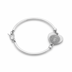 Pulseira de Prata com Coração e Medalha Religiosa – Joia Feminina